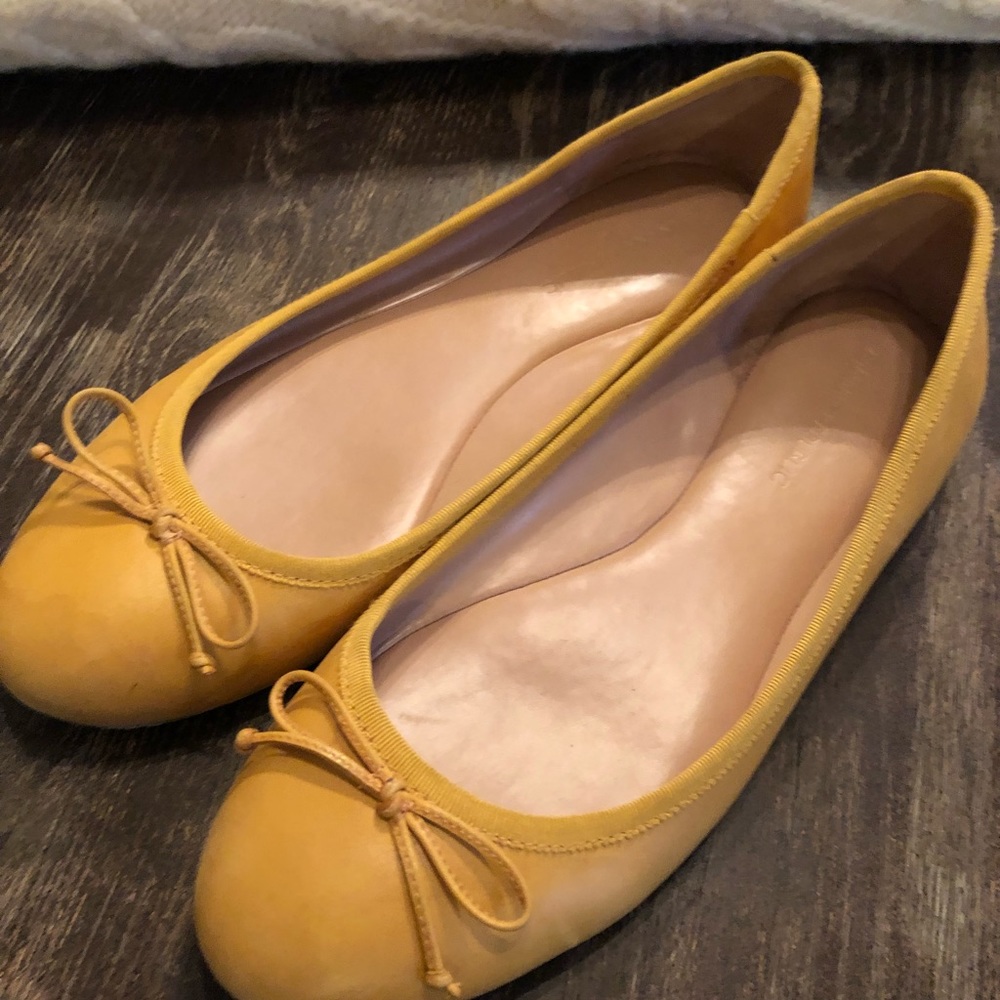 Ballet flats